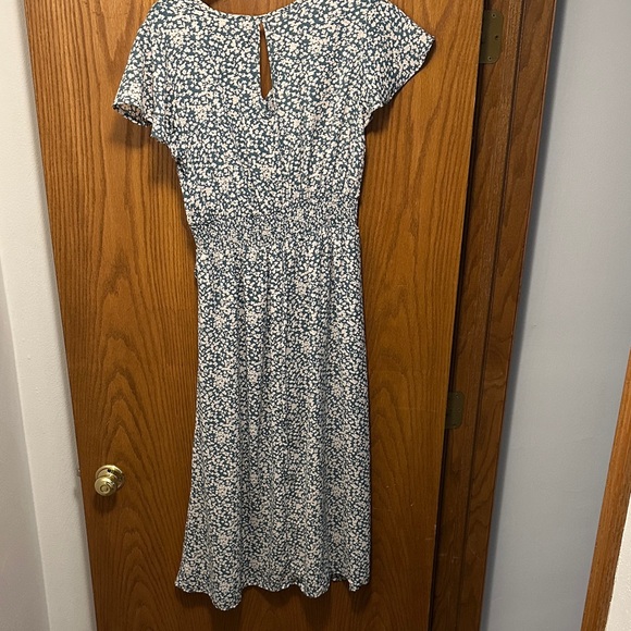 Sienna Sky Green and White Floral Midi Dress - Picture 5 of 7